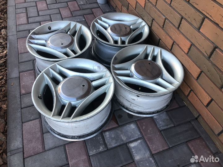 Литые диски Vicom R15