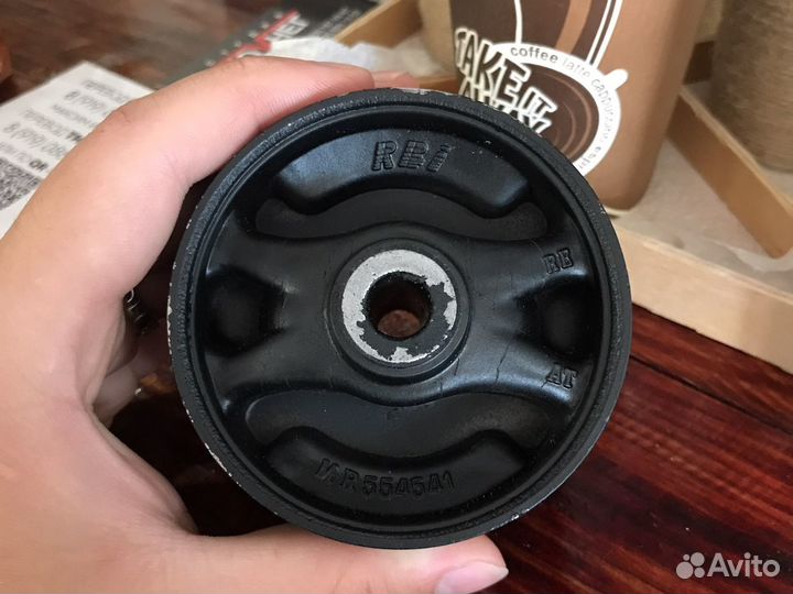 Подушка двигателя Mitsubishi