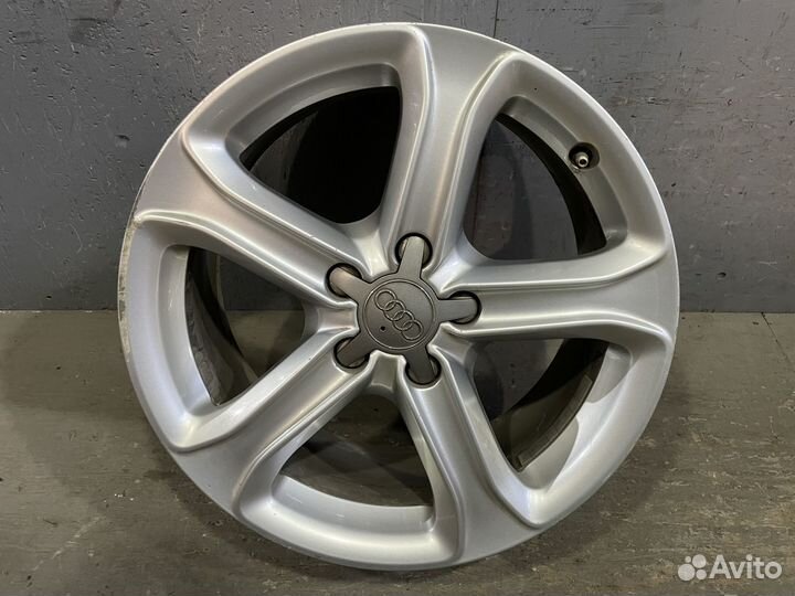Диски литые R17 Audi A4 B8
