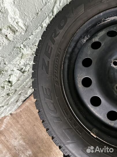 Pirelli Ice Zero 195/60 R15