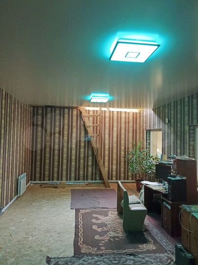 Дом 210 м² на участке 6 сот.