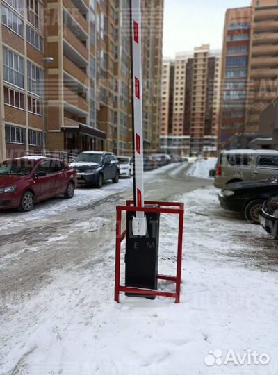 Автоматический шлагбаум