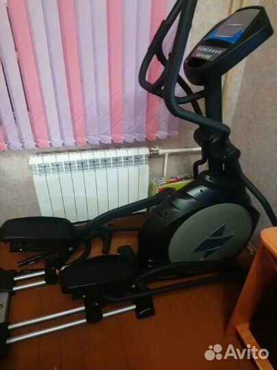 Эллиптический тренажер Spirit by Hasttings XE520S