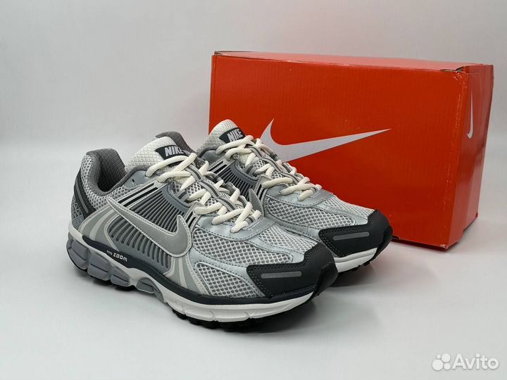 Кроссовки Nike Zoom vomero 5