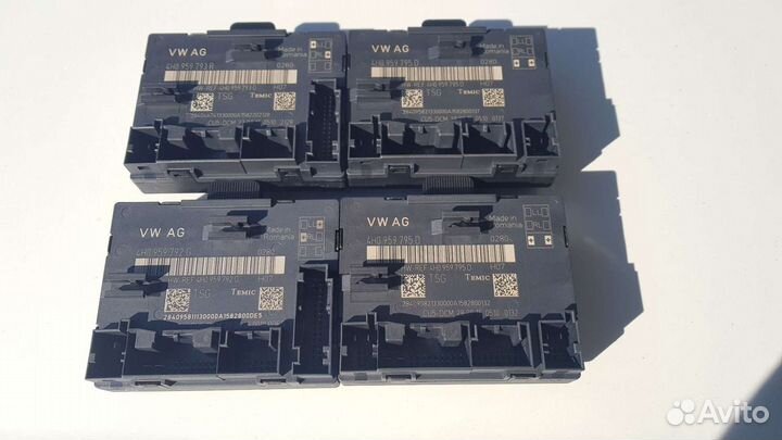 Блок управления дверью от audi a8 d4 16г