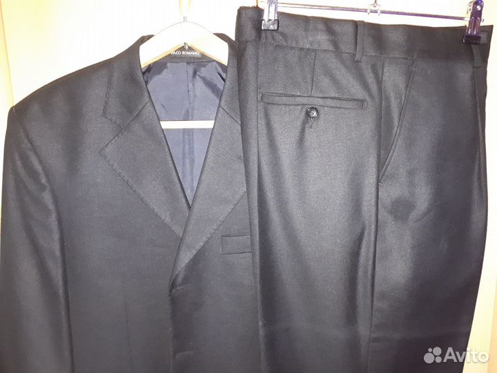 Продам костюм