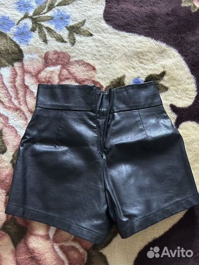 Шорты кожаные