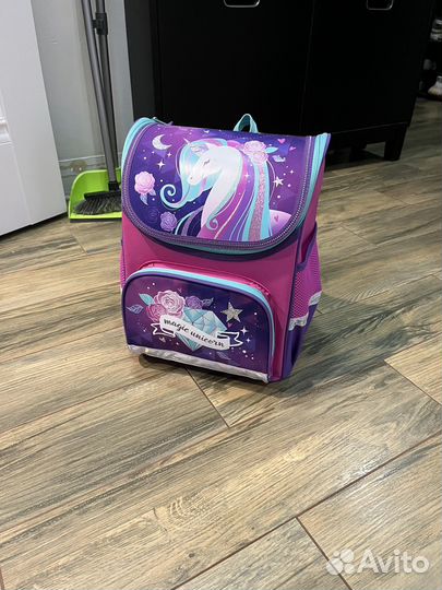 Портфель школьный