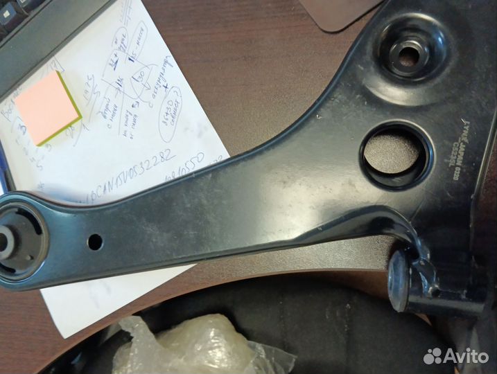 Рычаг левый Мицубиси Лансер 9