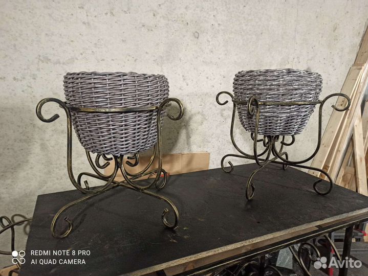 Кашпо для цветов + подставка