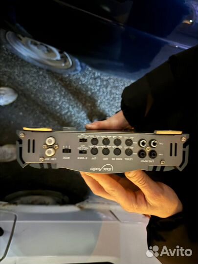 Усилитель 4х канальный mac 4000