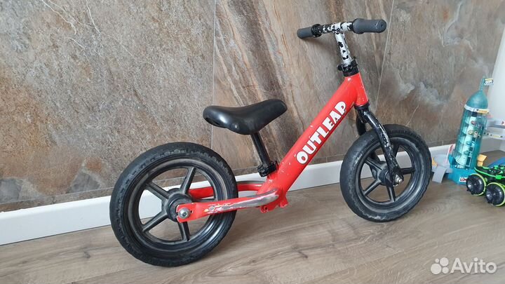 Беговел алюминиевый Outleap Joyride - вес 1,9 кг