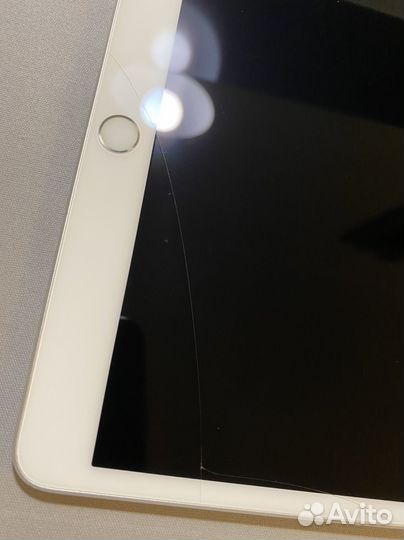 iPad Pro 10.5 2017 64 гб + Smart Cover