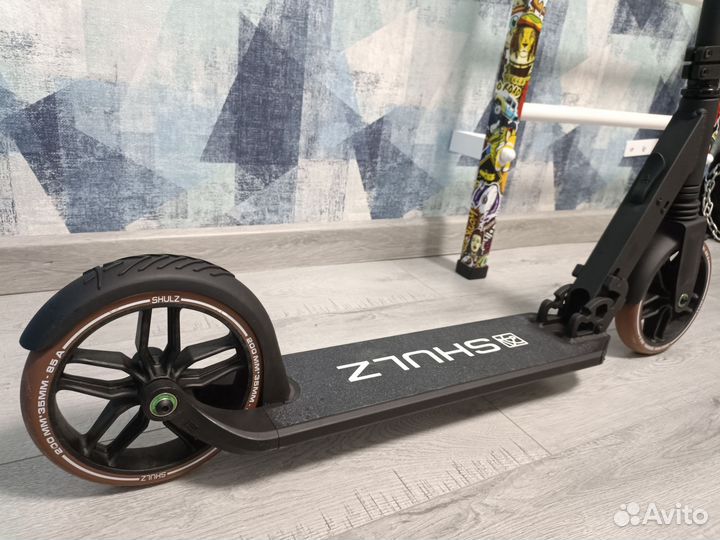 Самокат schulz 200 pro black