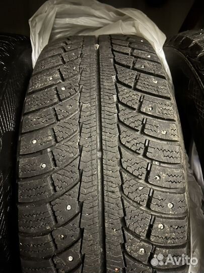 Gislaved Nord Frost 5 215/60 R16