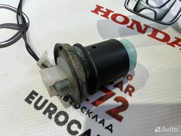 Датчик уровня бачка омывателя Mazda 6 GH 2007-2012