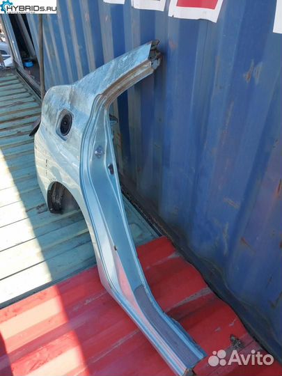 Крыло заднее правое Toyota Prius NHW11 61601-47020