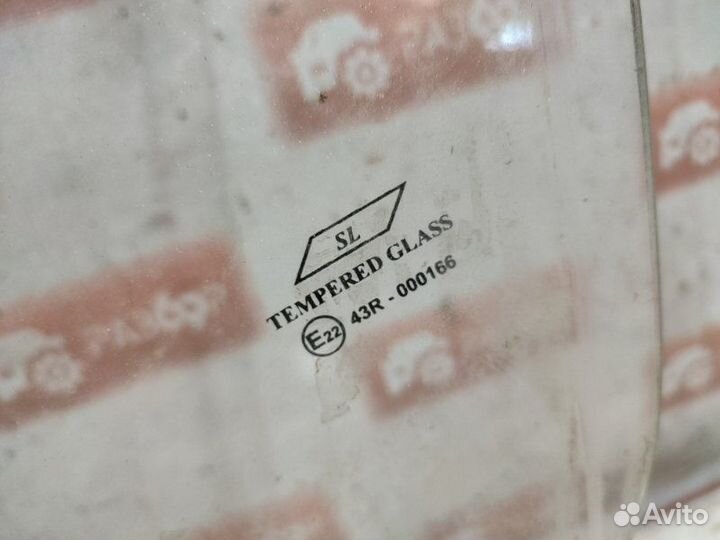 Стекло двери переднее левое Renault Logan LS0G