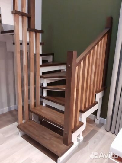 Лестница на металлокаркасе под ключ