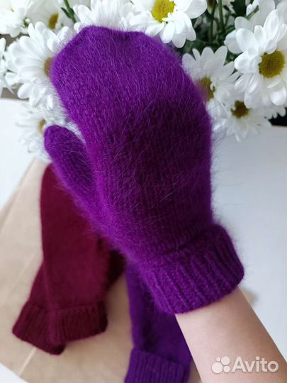 Варежки вязаные женские