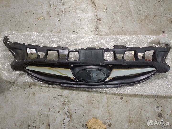 Решётка радиатора Hyundai Solaris 2010-2014