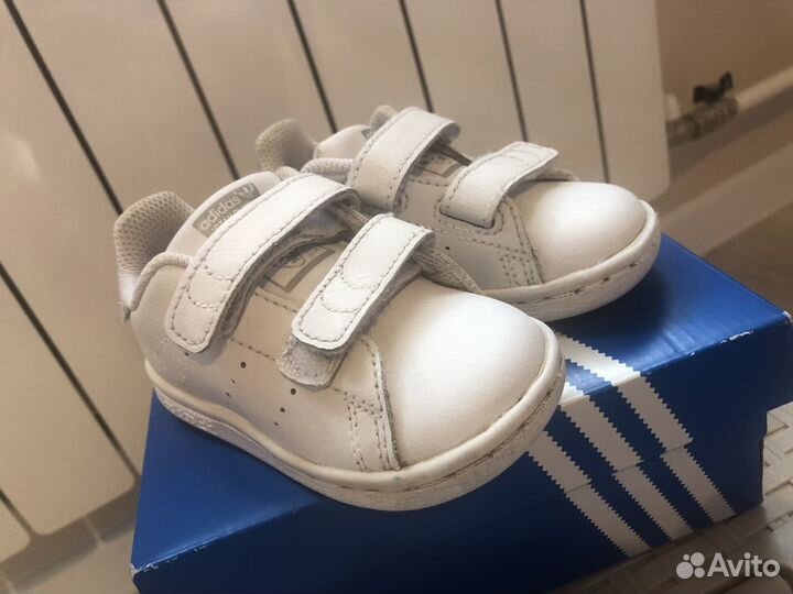 Кроссовки детские adidas 20 размер