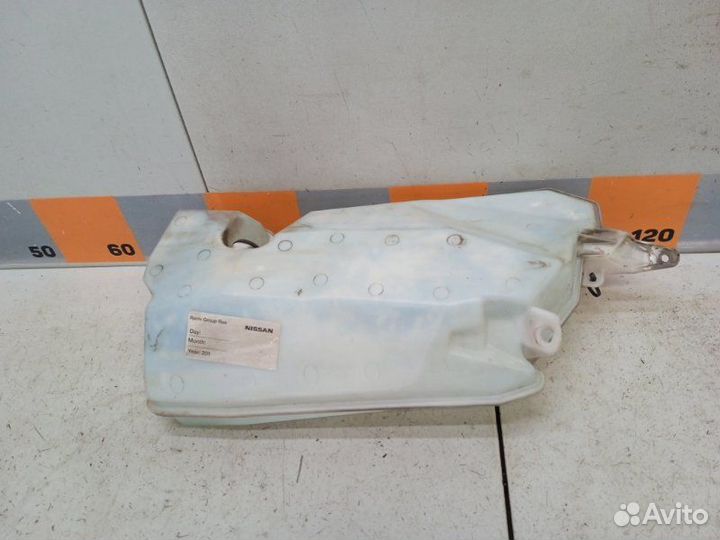Бачок омывателя лобового стекла Nissan Almera G15