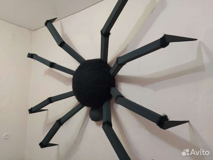 Большой паук Хеллоуин