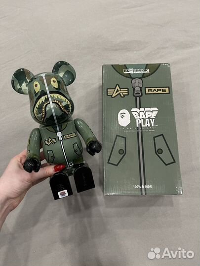 Мишка bearbrick bape play