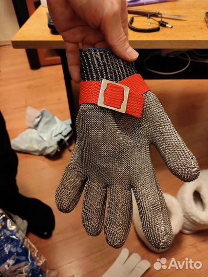 Кольчужная перчатка