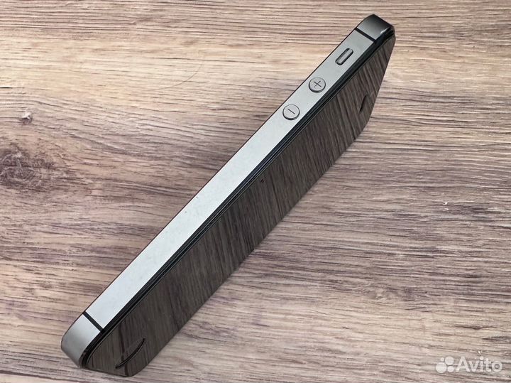 iPhone 5S, 32 ГБ