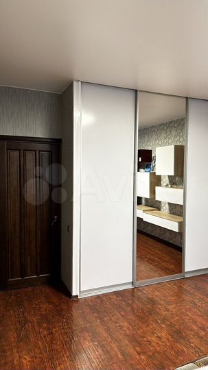 2-к. квартира, 66,8 м², 14/17 эт.