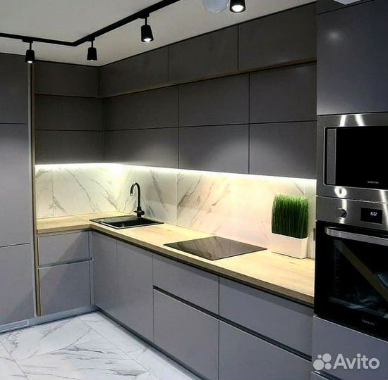 Кухонный гарнитур 