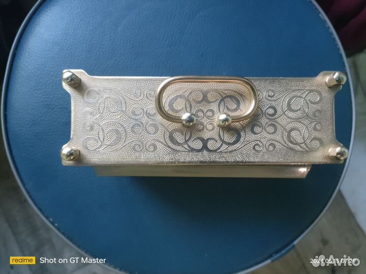 Часы будильник 