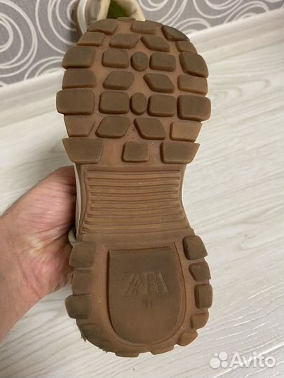 Кроссовки zara детские