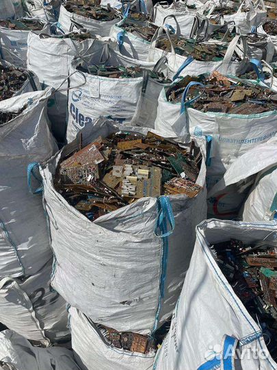 Материнская плата