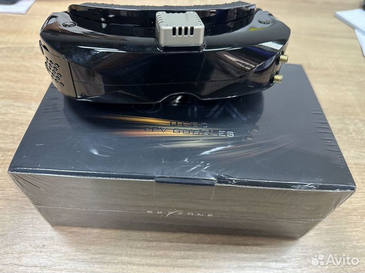 FPV очки Skyzone 04Х PRO с АКБ в комплекте