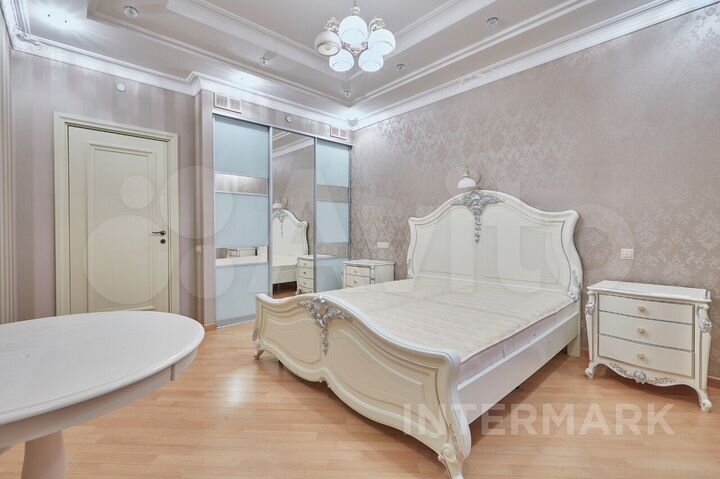 5-к. квартира, 210 м², 31/57 эт.
