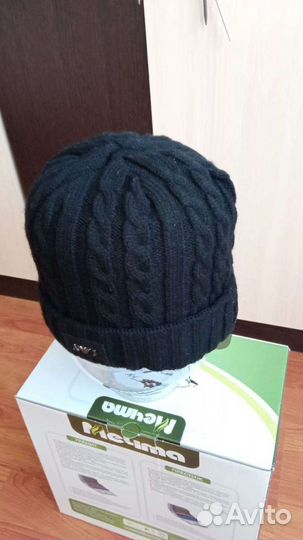 Женская шапка