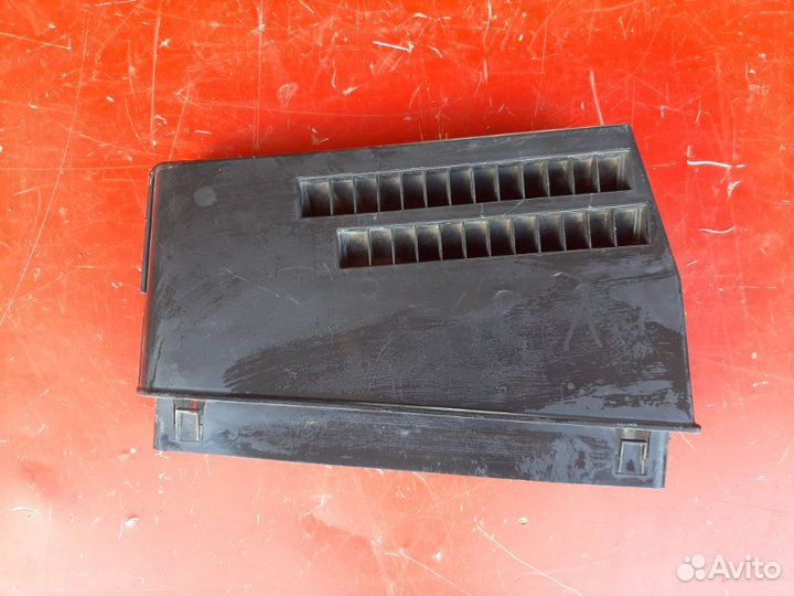 Клапан вентиляции Land Rover Range Rover