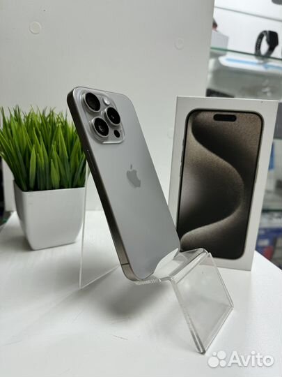 iPhone 15 Pro, 256 ГБ