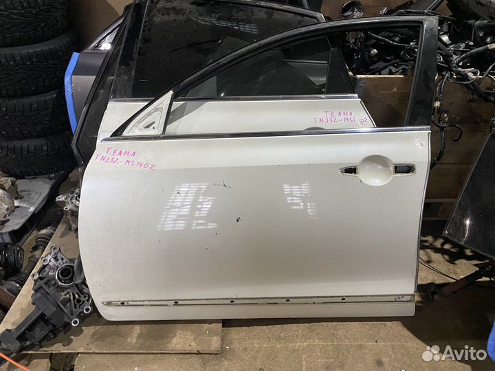 Дверь передняя левая Nissan Teana J32