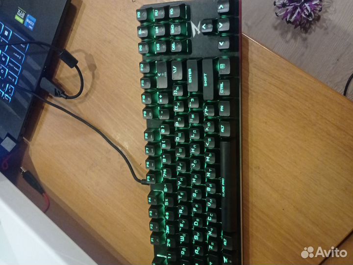 Игровая механическая клавиатура