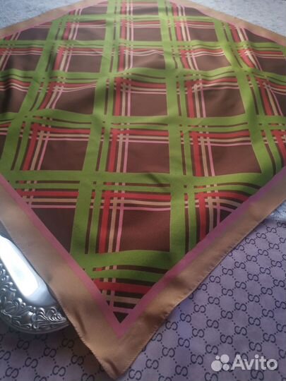 Винтажный красивый платок