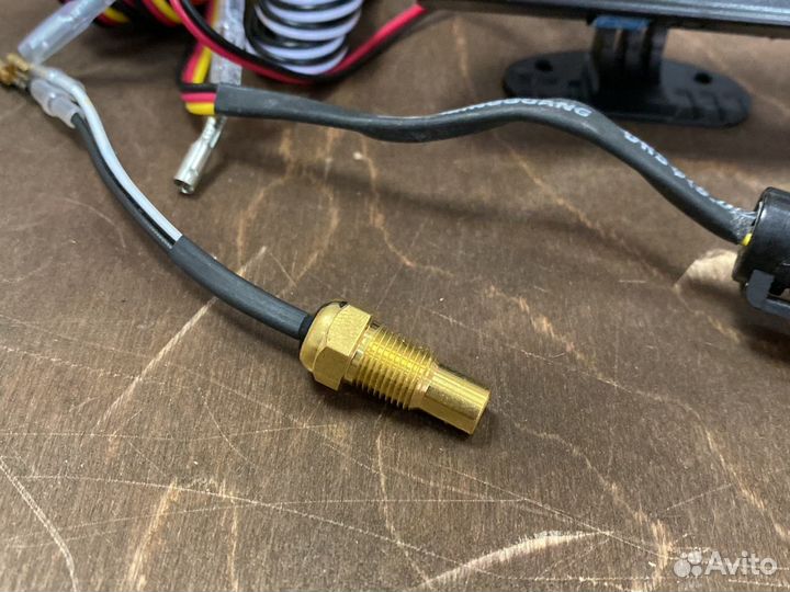 Датчик давления масла дополнительный Камминз 2.8