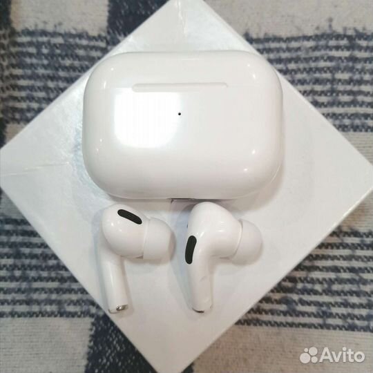 Новые наушники earphone