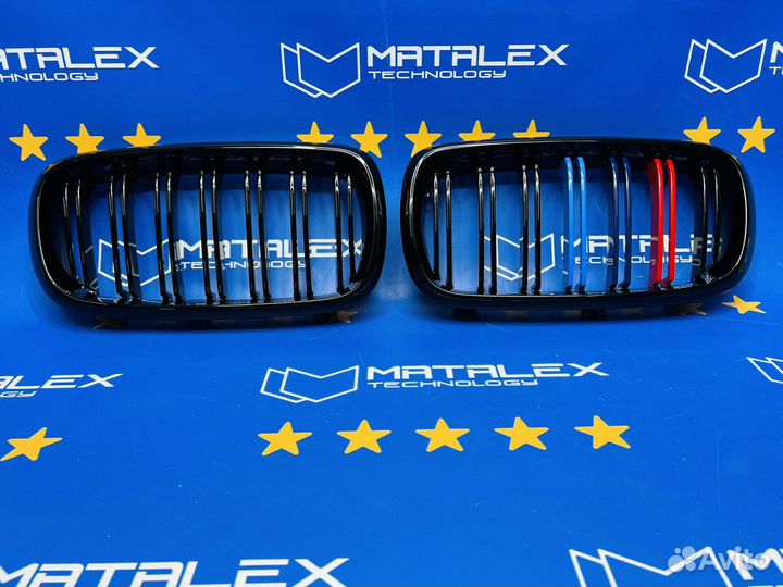 Решетки радиатора BMW X5 F15 M-look триколор