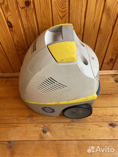 Моющий пылесос Karcher