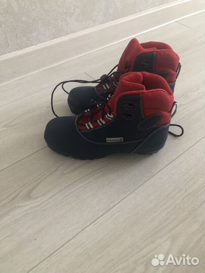 Лыжные ботинки rossignol