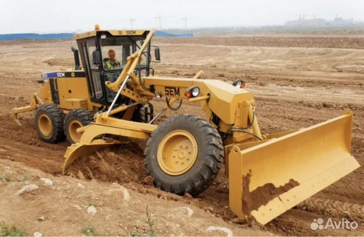 Машинист Грейдера sem 922